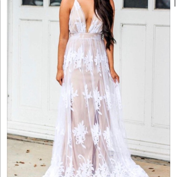 Bella and Bloom Dresses & Skirts - Maxi Dress white & cream floral
